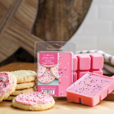 Frosted Sugar Cookie Artisan Wax Melts by Candle Warmers Etc. Fresh-baked cookies frosted in creamy vanilla icing.