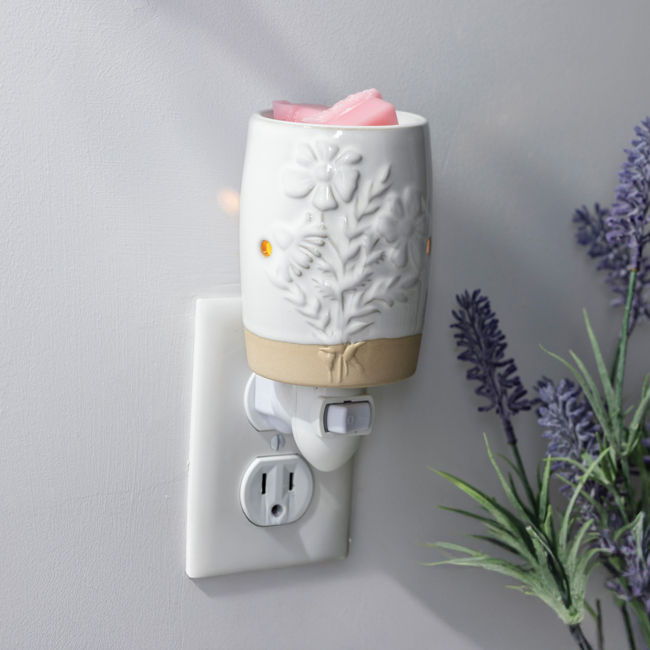 Garden Blooms Pluggable Fragrance Warmer